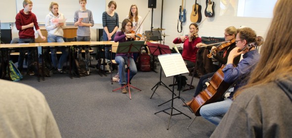 SuS singen die Deutsche Nationalhymne von Haydn