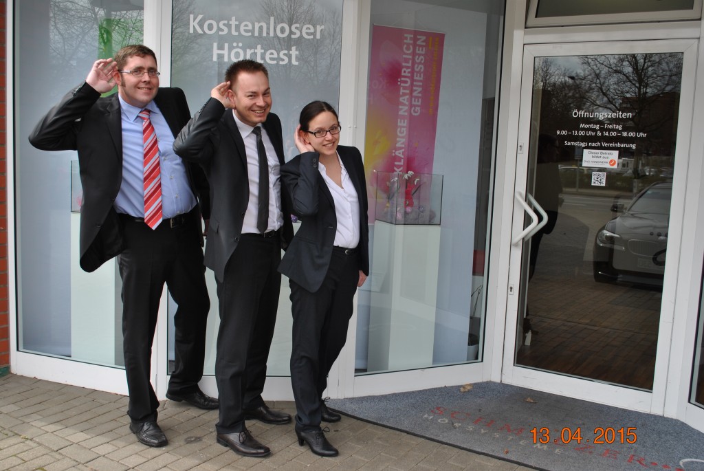 Das Team in Bargteheide: Steffen Leitow (l.), Felix Schmelzer und Benita Kiefer