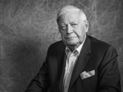 Die SPD Stormarn trauert um Helmut Schmidt.