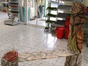 VERSTEIGERUNG einer Holzschnitz-Skulptur-Bank