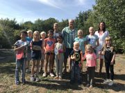 14 Kinder erfreuten sich am Minigolf