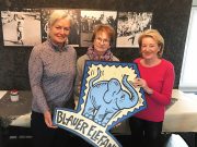 „Ladybirds“ überreichten die Ausbeute eines Jahres an den Blauen Elefanten
