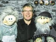 Der Polizeibeamte Tino Sdunek mit seinem Präventionsprogramm für Senioren