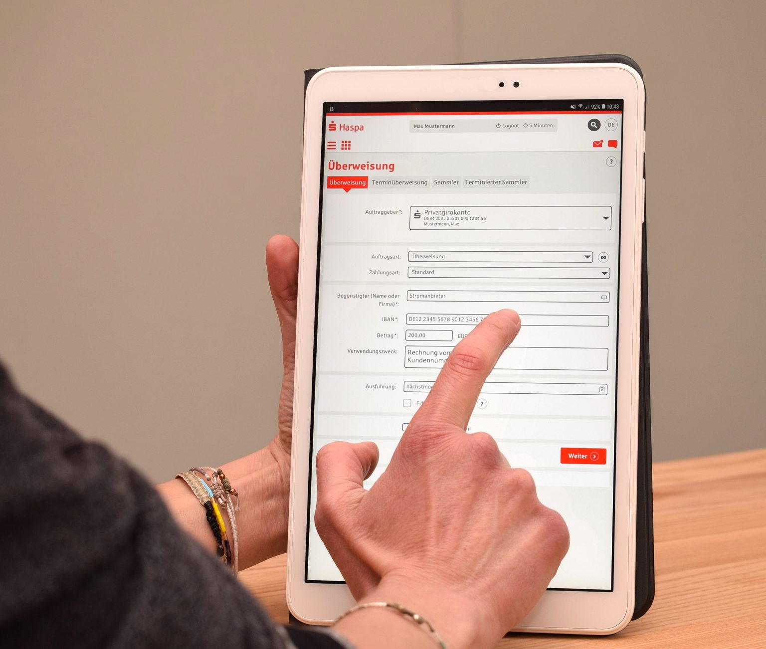 CoronaKrise Haspa hilft Kunden und Firmen da durch