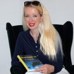 Autorin_Petra_Schelle