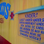 frech wild wunderbar Aufbau Künstler Schwedische Botschaft Hausmeister