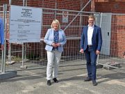 Landtagsabgeordnete über Hallensanierung in Sülfeld informiert