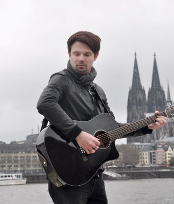 Steve Next Door Solo