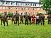 Soldaten der Bundeswehr rücken aus dem Stormarner Gesundheitsamt ab