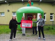 Spende von Radio Hamburg für den Kinderschutzbund und die Kinderhäuser Blauer Elefant