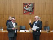Dr. Henning Görtz für eine zweite Amtszeit als Landrat des Kreises Stormarn bestätigt