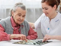 Was tun bei Pflegebedürftigkeit? Kostenloser Kurs für pflegende Angehörige am 20.08.26