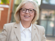 Gabriele Hettwer diskutiert über Klima und Landwirtschaft