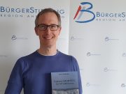 Autorenlesung „Codewort CROMWELL“ – Roman über die Invasion einer Großmacht in einem Nachbarland