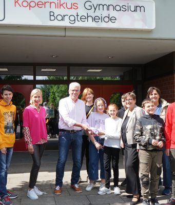 Großzügige Spende fürs Kopernikus-Gymnasium