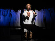 „Was man von hier aus sehen kann“ mit Gilla Cremer und Rolf Claussen Dienstag, 8. April um 20 Uhr im Kleinen Theater Bargteheide