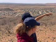 Auslandsjahr 2026: E-Book „Die Anbieterauswahl“ zeigt den Weg zur Austauschorganisation