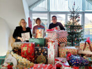 50 bunte Weihnachtsgeschenke erfüllen Kinderwünsche