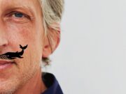 Bargteheide-Premiere: William Wahl mit „wahlweise“ am 16. Januar 2026 im Kleinen Theater (Klavierkabarett)