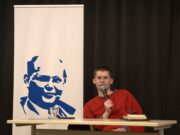 „Starke Worte, starke Wirkung: Jacob Springfeld begeistert bei Lesung in Bargteheide