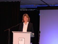 Besuch der Gesundheits- und Justizministerin am Kopernikus Gymnasium Bargteheide: