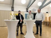 Bewegende Vernissage: Zeitzeuge berichtet von den Folgen des Brandanschlags in Mölln