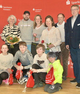 Kreissportverband Stormarn und Sparkasse Holstein zeichnen verdienstvolle Sportler aus