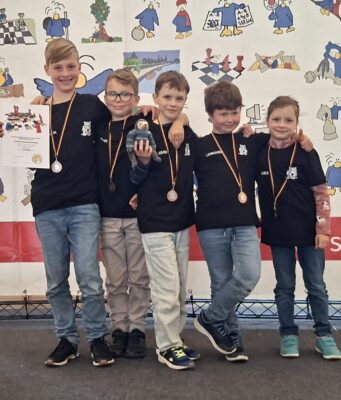 Grundschule Brektehegel wird Zehnter bei Deutscher Schulschach Meisterschaft