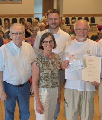 Oststeinbeker Urgestein ist der „moin! Vereinsheld“ des Monats Juni